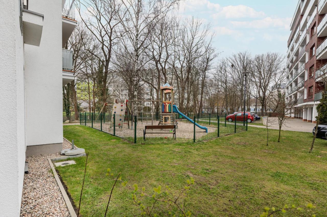 Apartamenty Wyspa Solna By Noclegi Renters Kolobrzeg Exterior photo